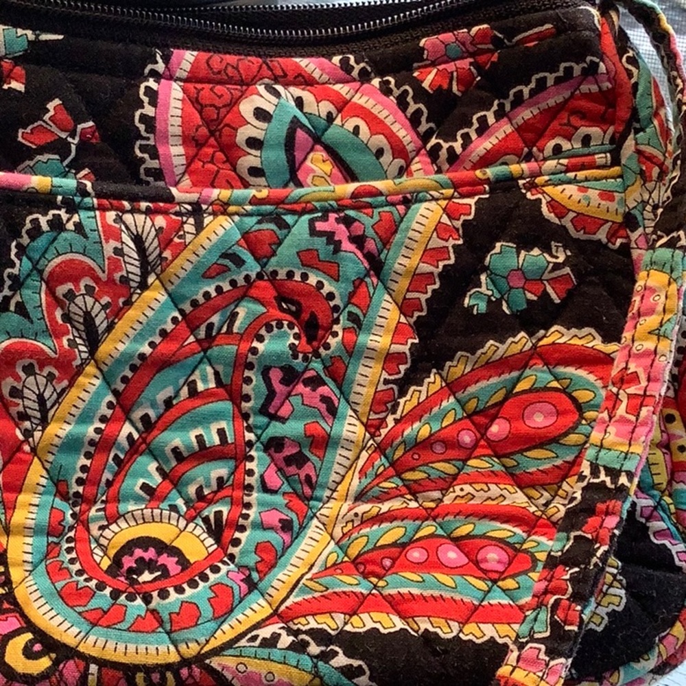Vera Bradley Frannie Parisian Paisley. - Picture 4 of 7
